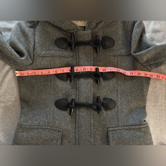 Burberry Women's Gray Wool Toggle Trench Coat.  Size 10. - Picture 12 of 15
